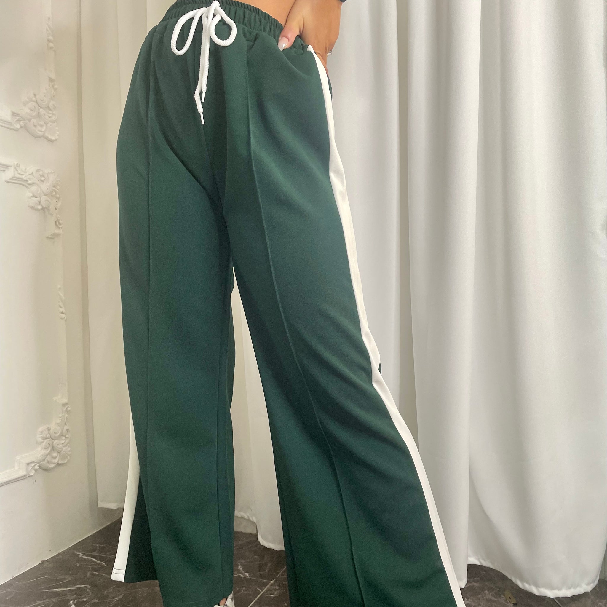 Pantalone Verde 7/8 con banda bianca Low