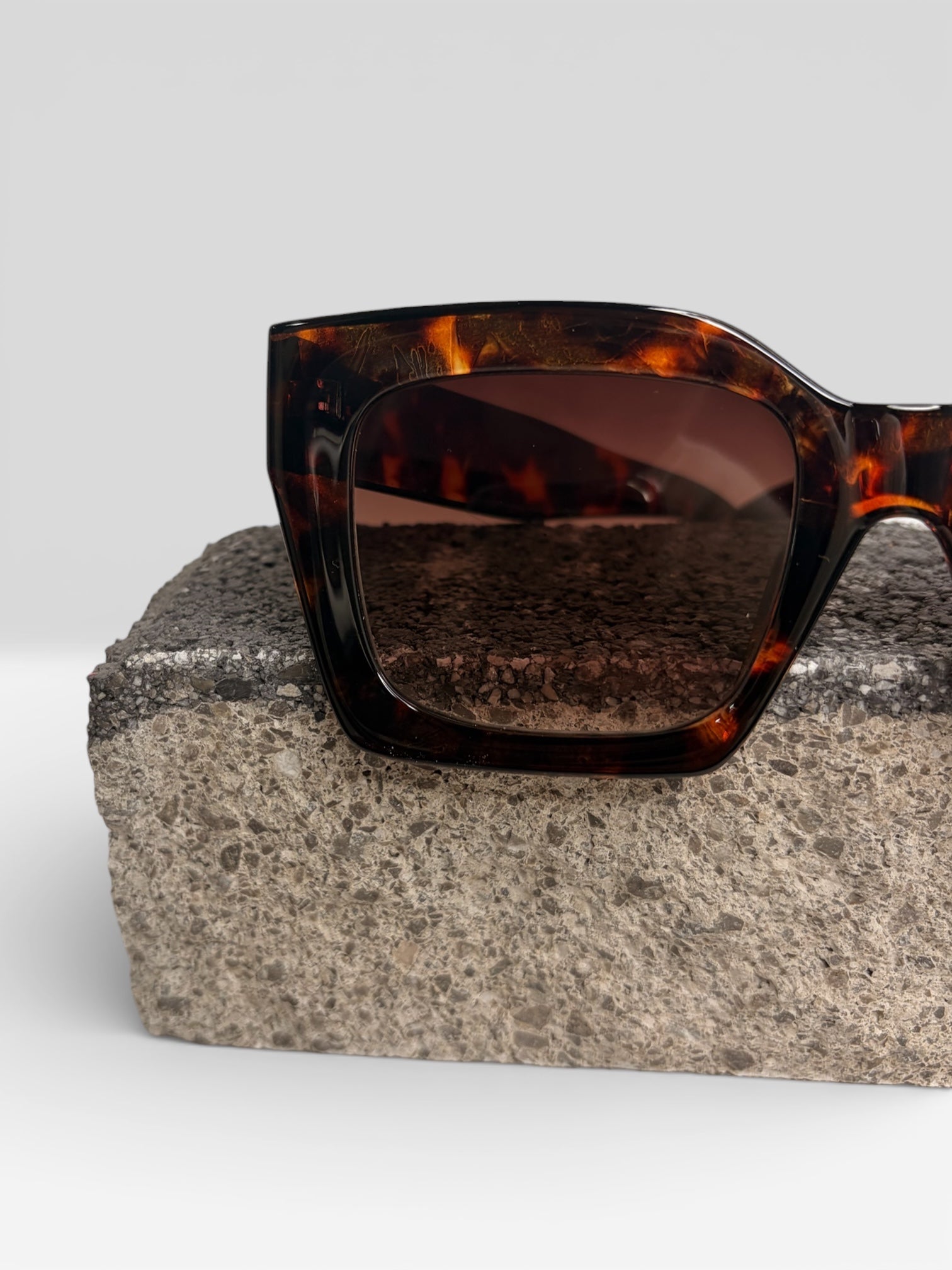 Sunglasses Holly maculato